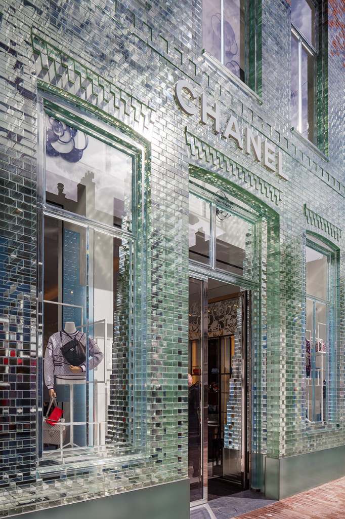 MVRDV-crystal-houses-amsterdam-chanel-flagship-store-glass_designalivemag - 2