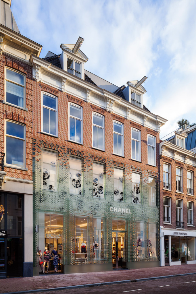 MVRDV-crystal-houses-amsterdam-chanel-flagship-store-glass_designalivemag - 5