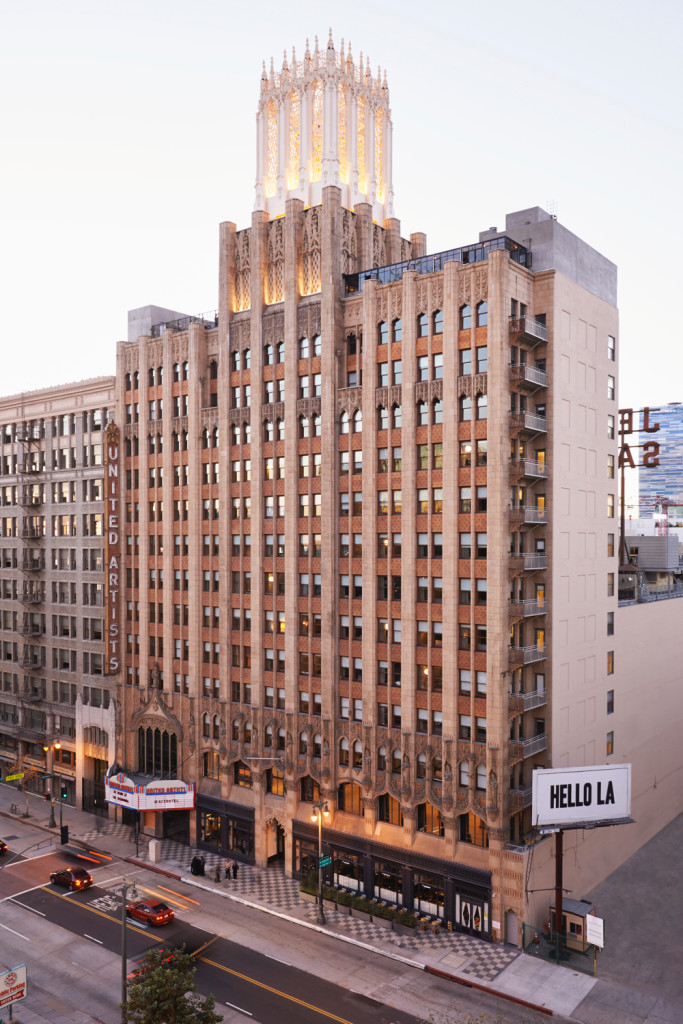 ace-dtla_exterior-hello-la_spencer-lowell