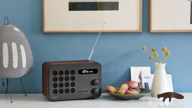 Vitra po raz pierwszy wprowadza do produkcji oryginalne Radio Eames