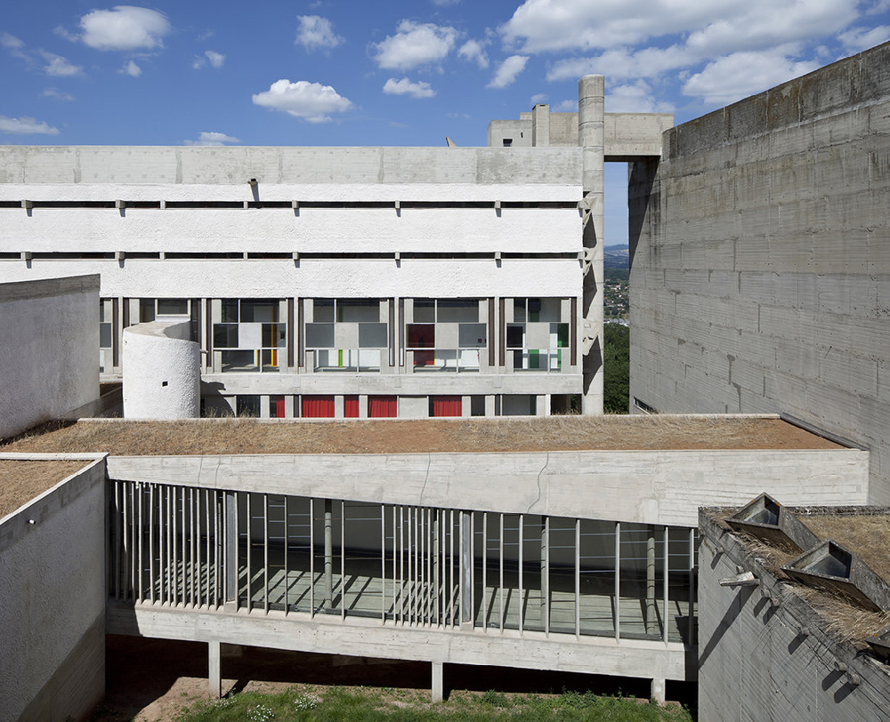 Klasztor Sainte-Marie de la Tourette. Ostatni i najważniejszy budynek Le Corbusiera