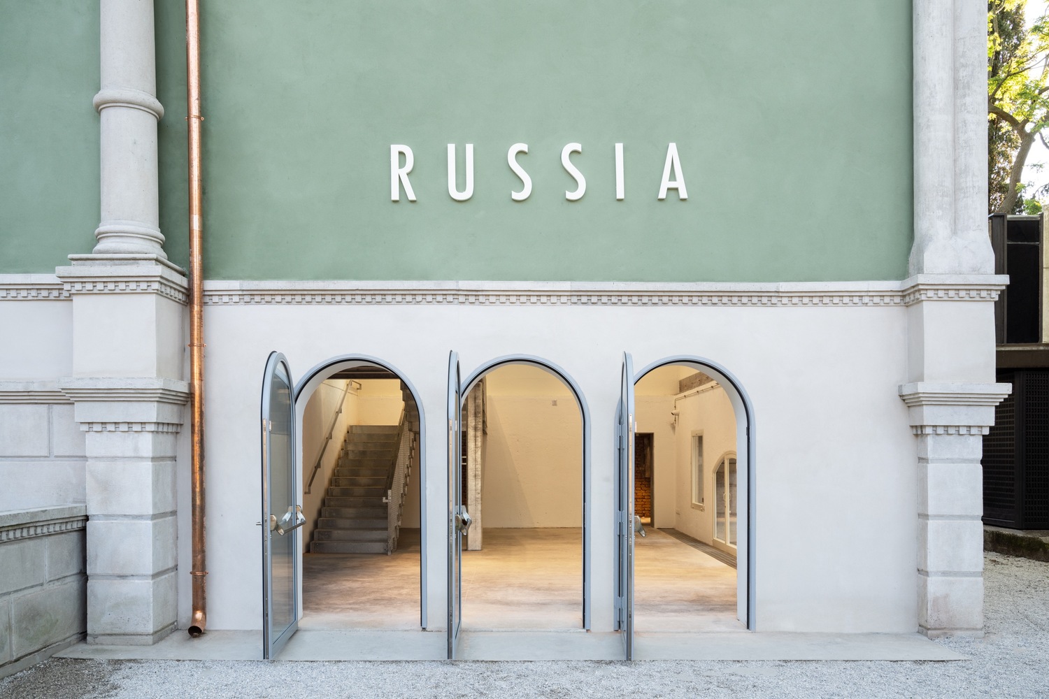 Biennale Sztuki w Wenecji. Kurator i artyści Rosyjskiego Pawilonu rezygnują