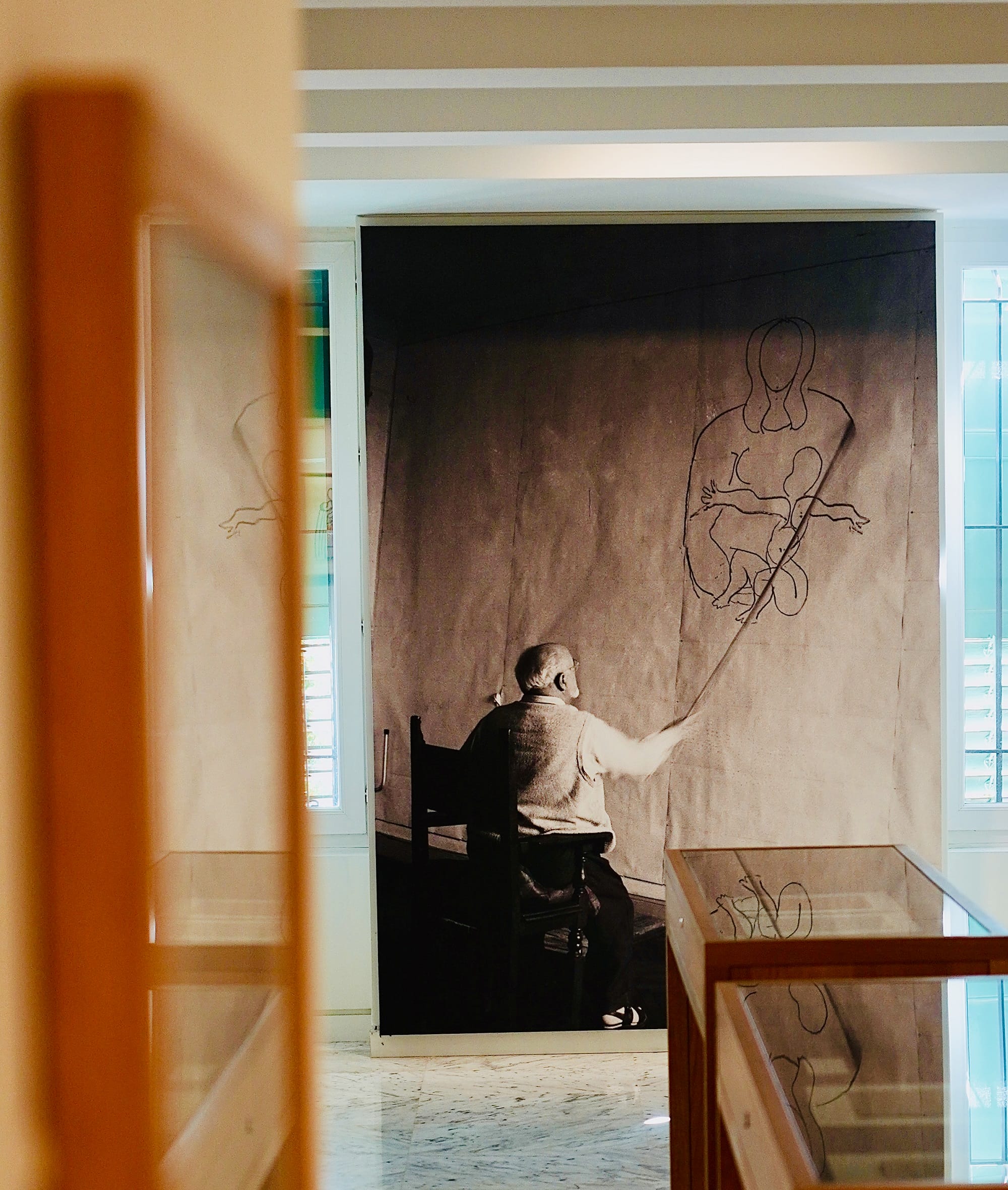 Henri matisse podczas pracy nad Chapelle du Rosaire