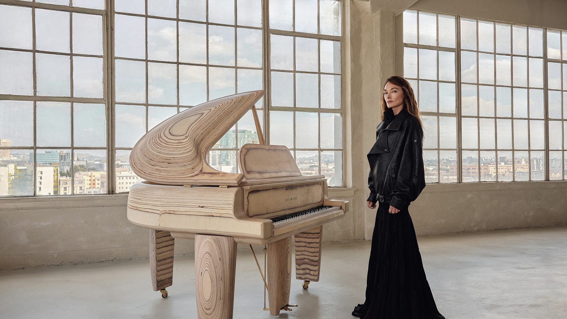 Timbra gra jak marzenie i tak też wygląda